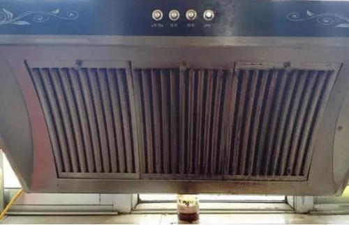 打扫卫生地上好多毛怎么回事,搞卫生灰尘满天