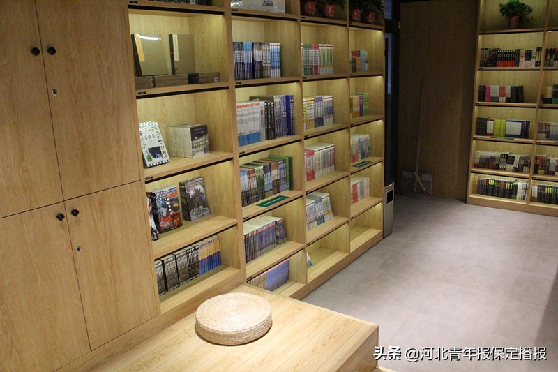 保定第一家24小时公益书店,点亮文化