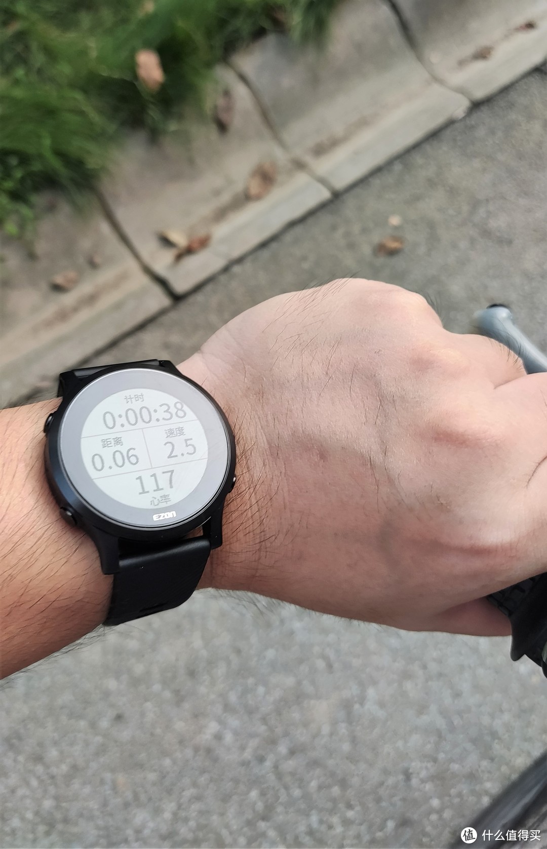 宜准r6跑步数据怎么与手机同步,宜准r6跑步手表表带