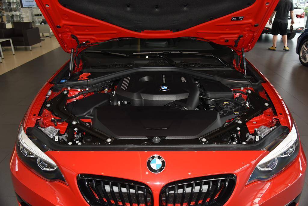 宝马225i四门2023款用车体验,宝马225i双门轿跑2023用车体验