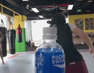 瓶盖挑战潘玮柏,瓶盖挑战孙悟空