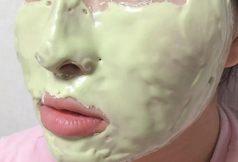 女明星都在敷面膜,出门敷面膜