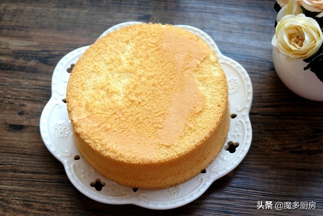 做蛋糕200克的面粉需要几个鸡蛋,自制蛋糕只用一个鸡蛋就可以做