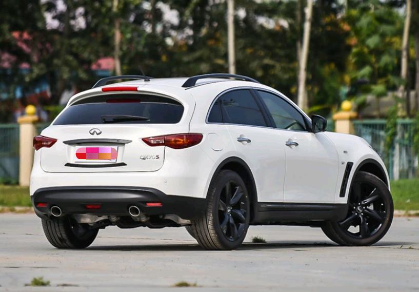 全系搭载3缸发动机,全系标配3.0t