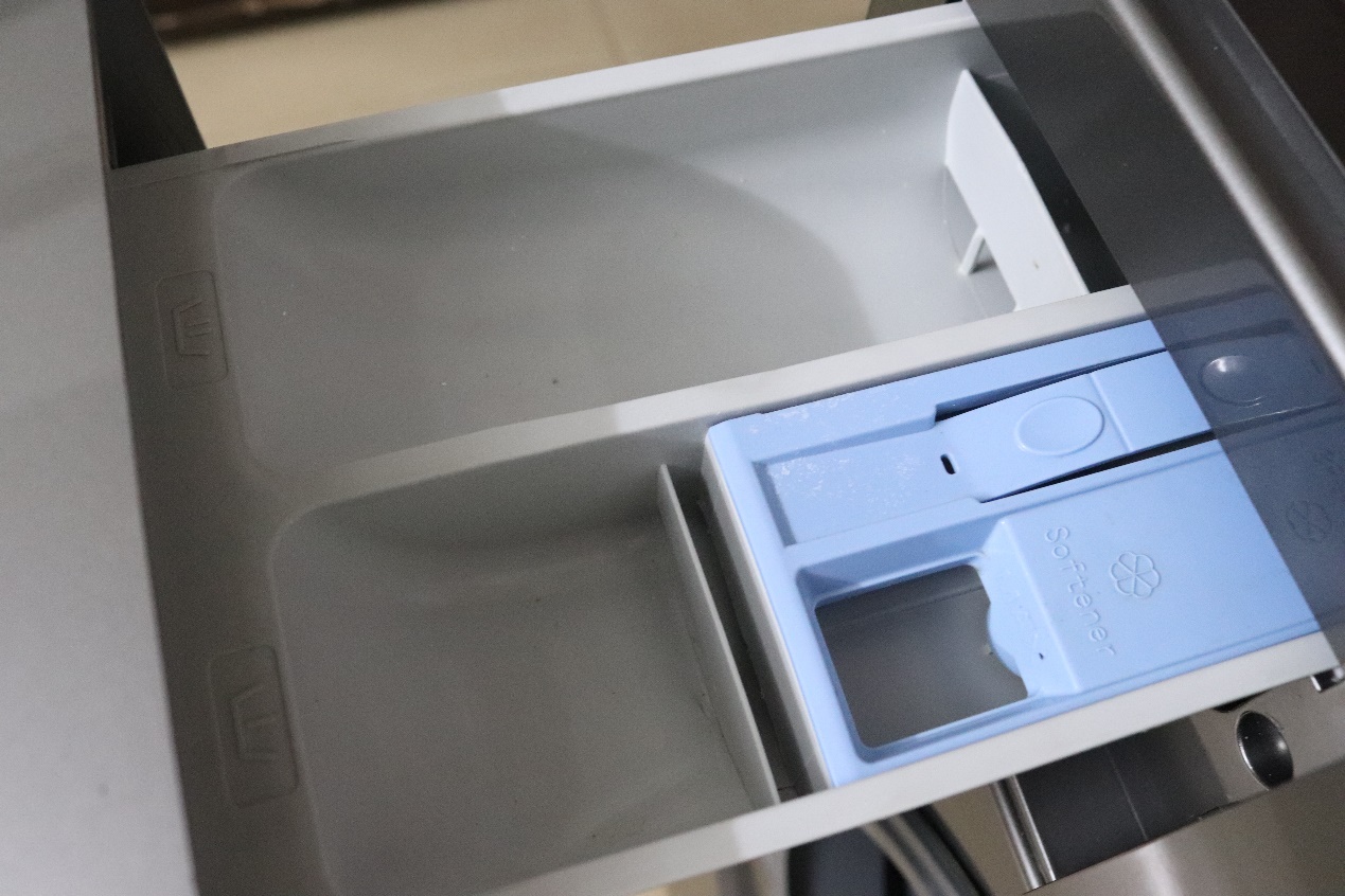 天天下雨怎么办？用一台云米洗烘一体机解决衣服晾不干的问题