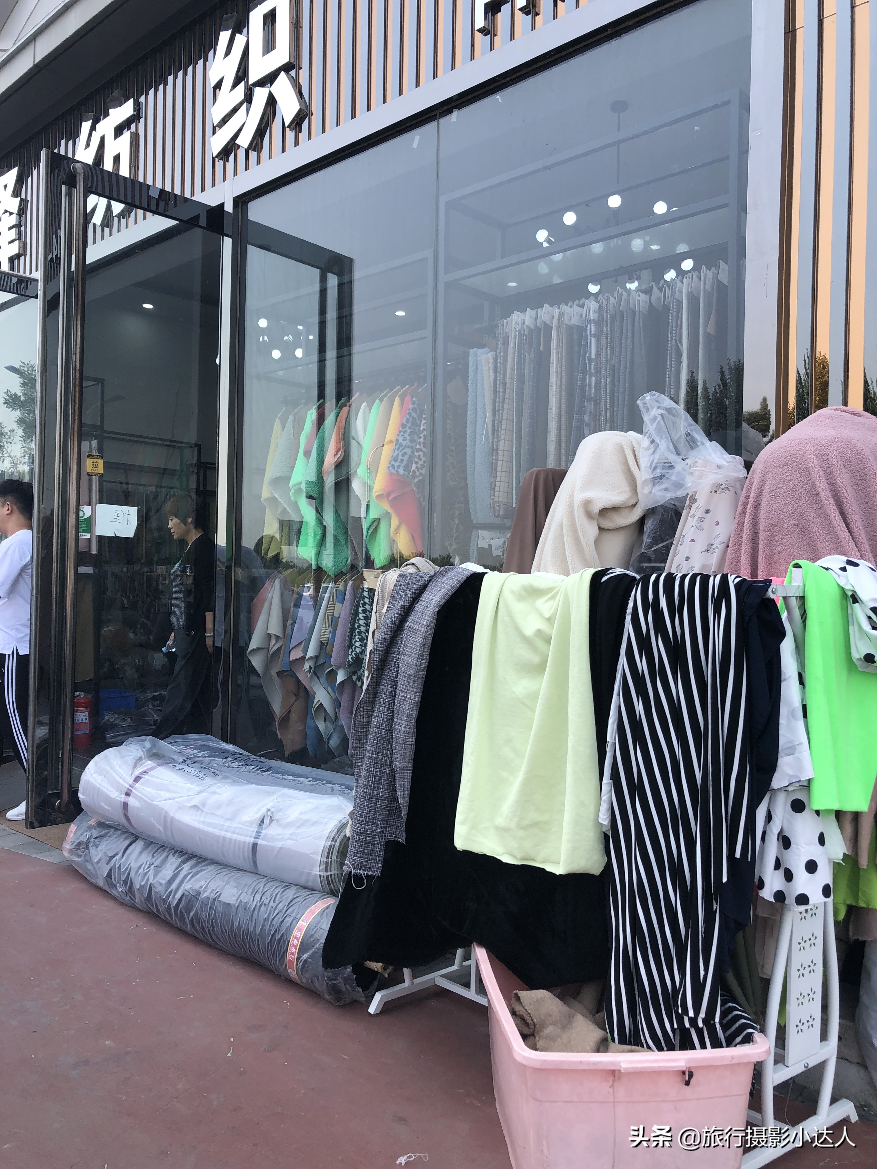 天冷了,带你去“新大红门”淘衣服