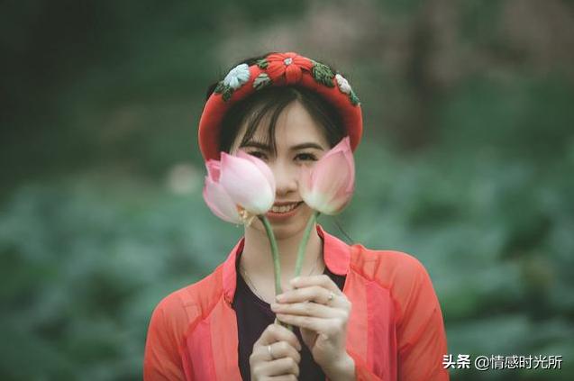 异性之间怎么让女人爱你,异性想和你有关系的表现