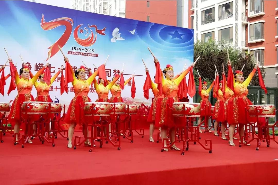 祝福祖国简短视频,那些让你为祖国热泪盈眶的瞬间