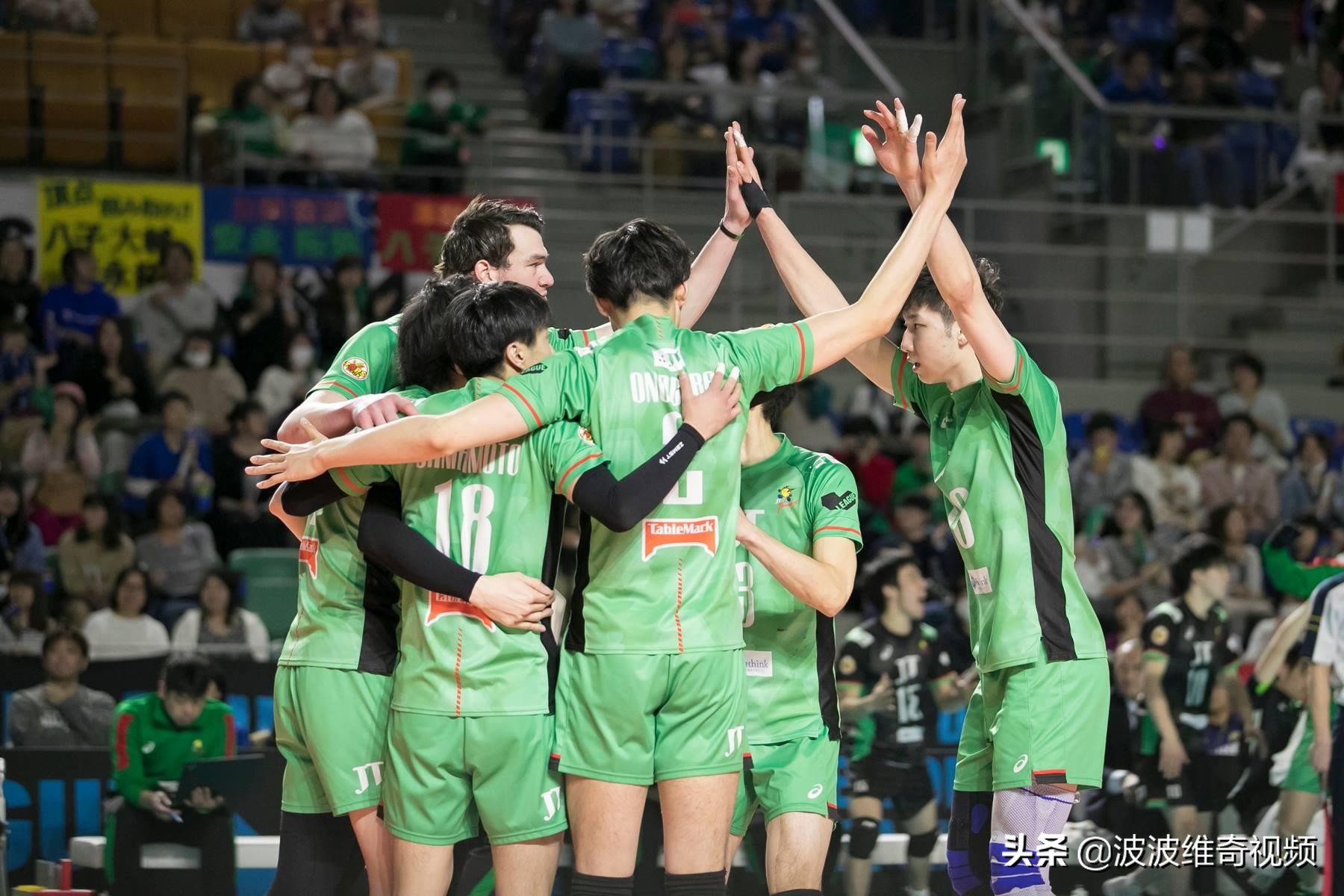 朱婷扣球惊呆裁判,朱婷单脚背飞式绝杀张常宁