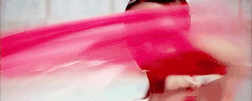 跳舞耸肩是什么原因,跳舞耸肩缩脖夹臂弯腿怎么办