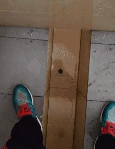 搞笑gif妹子这手速老厉害了,搞笑gif开心一刻不按常理出牌