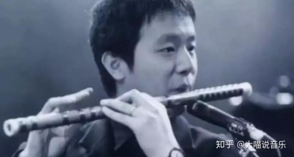 窦唯与窦靖童同台演唱完整版,窦唯与窦靖童再同框上演父女情深