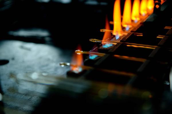 真是隔行如隔山,水银体温计生产过程原来如此,为啥现在很少见了