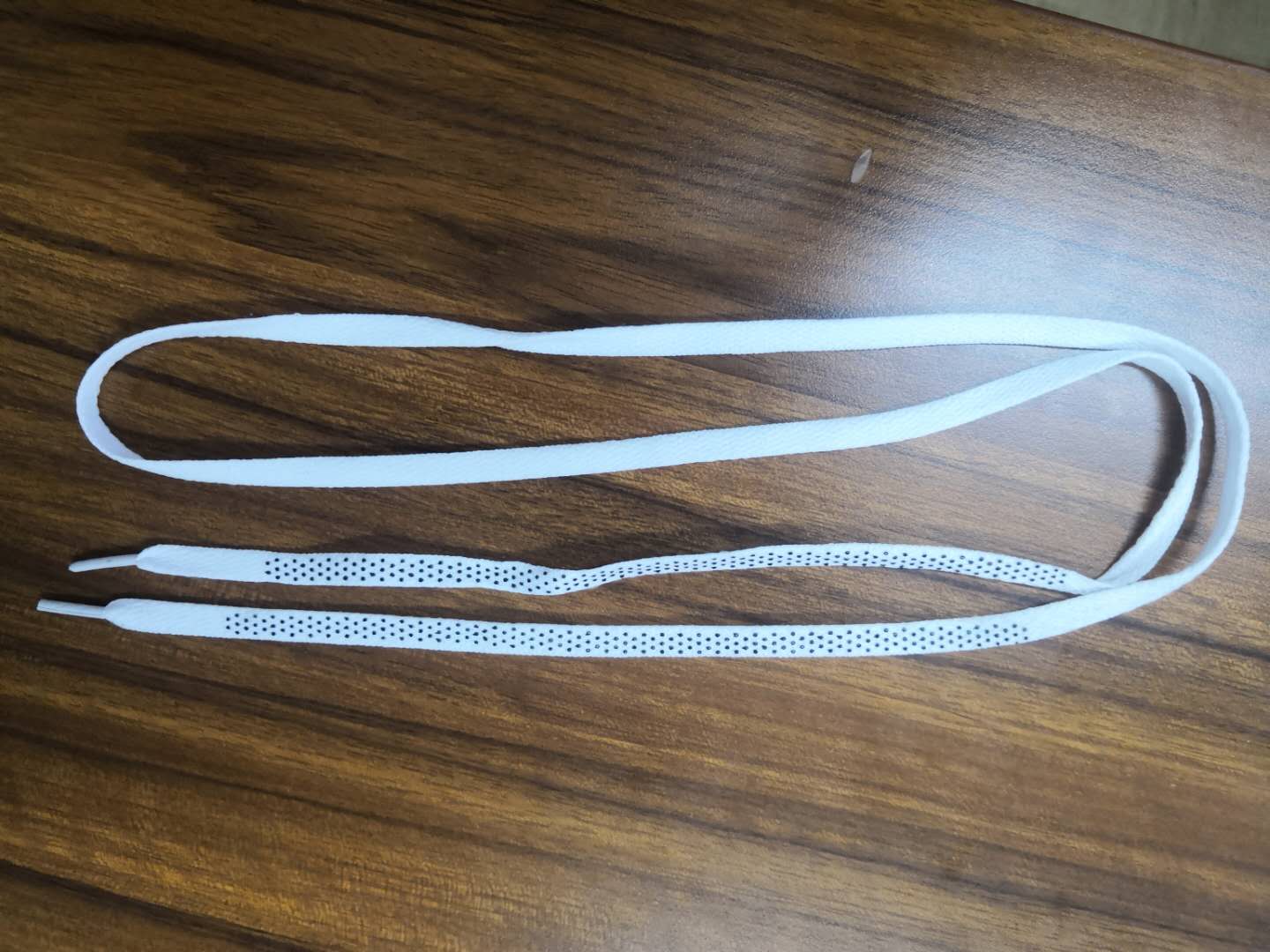 鞋带为什么经常掉,鞋带怎么系不易掉还好看跑鞋