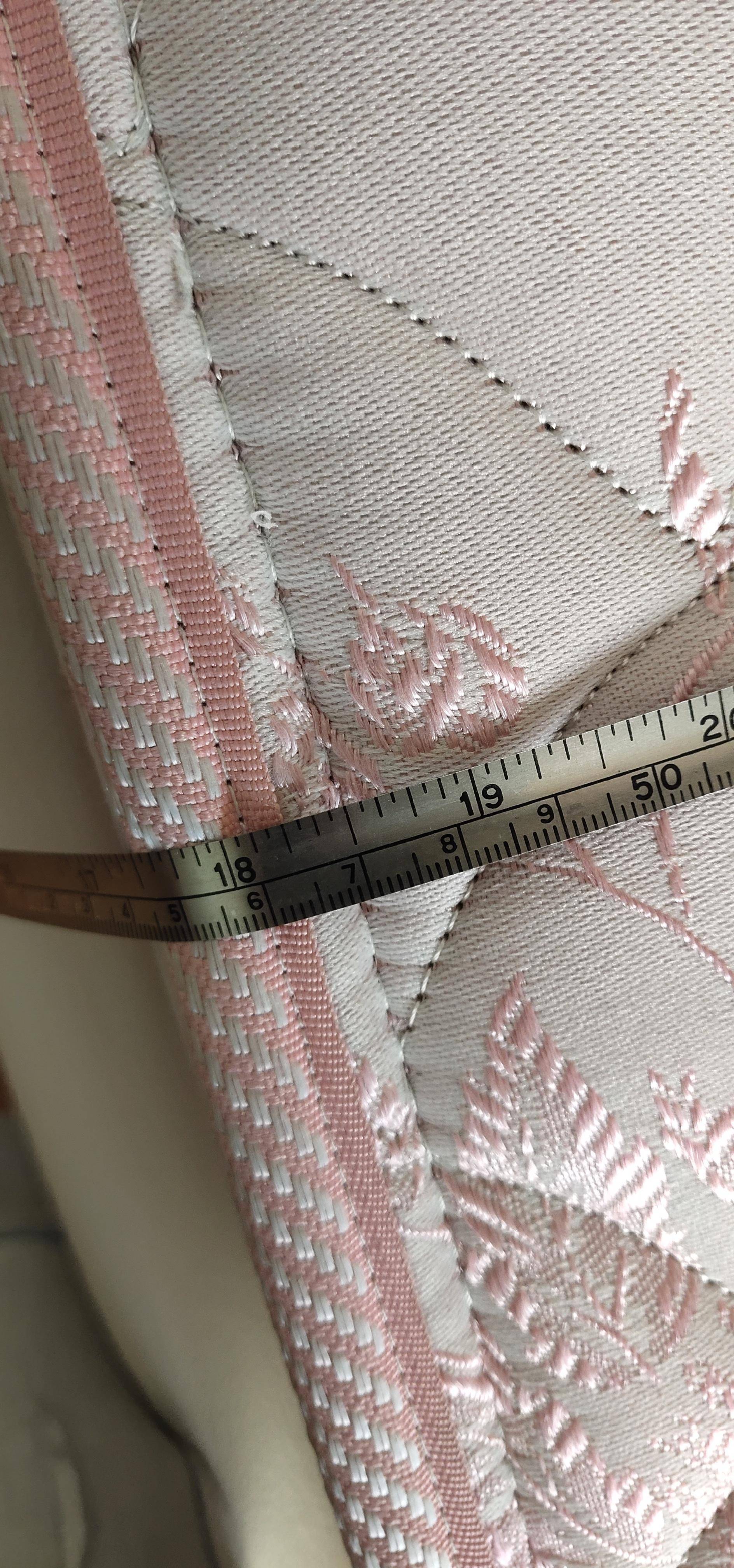 网上买床可靠吗200元,一千多的布艺床靠谱吗