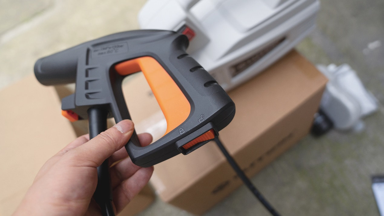 绿田高压洗车机使用教程,绿田lutian1700w洗车机评测