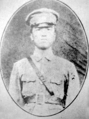 他是毛主席第一爱将善攻善守胜林彪未牺牲可排十大元帅第二