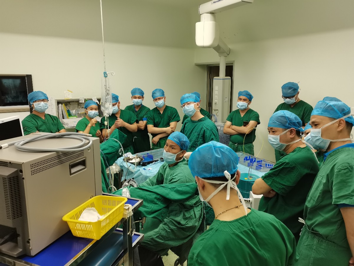 桂林地区硕通镜碎石清石技术培训中心落户南溪山医院