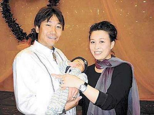 足球高峰结婚,足球运动员高峰结婚视频