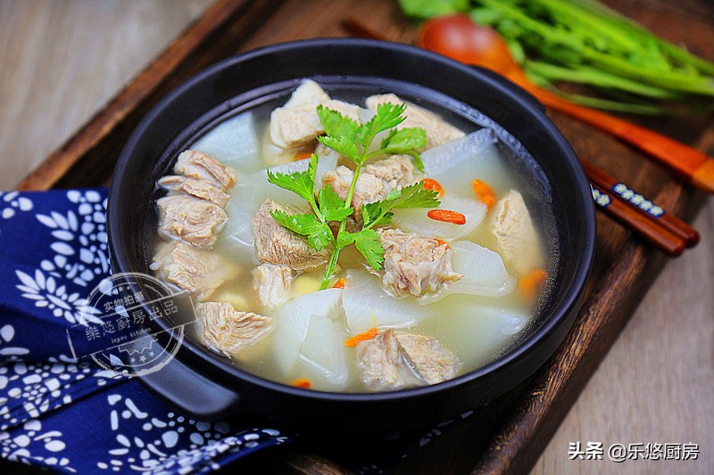 羊肉的经典做法炖得软烂炒得香嫩,羊肉不炒不炖再怎么做好吃