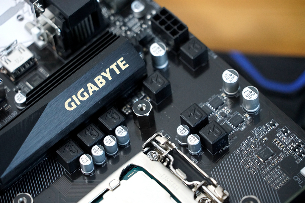 diy水冷高端机箱,电脑装机diy机箱推荐哪款