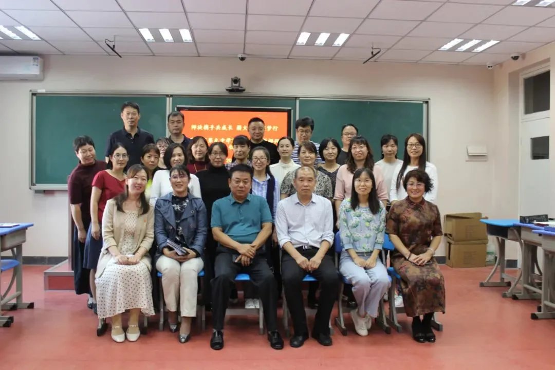 寤婂潑绗節涓娲诲姩,寤婂潑涔濅腑鏁欏笀