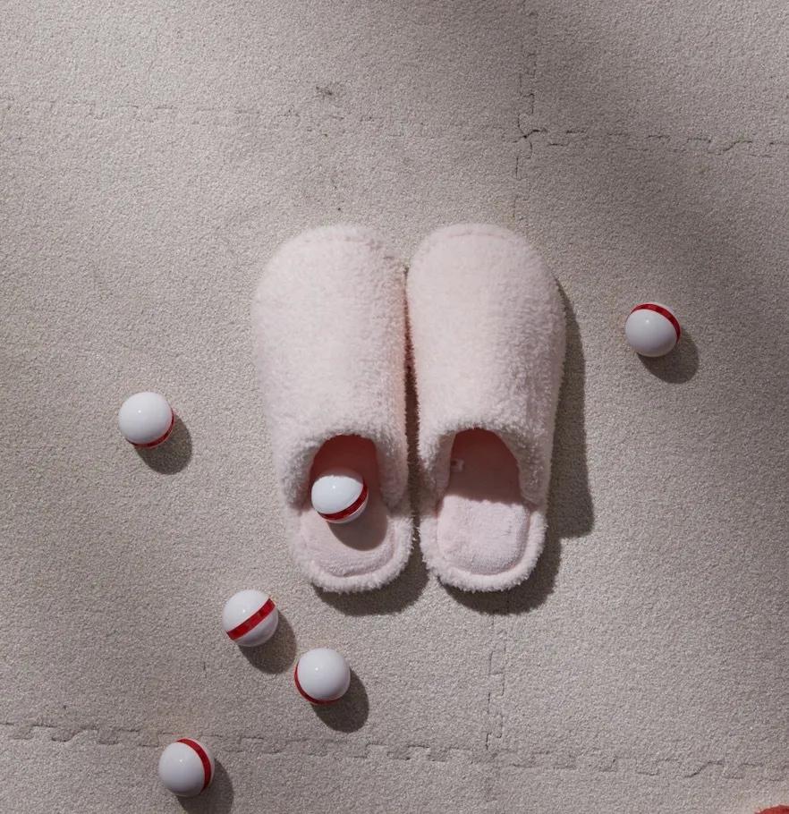 鞋子臭但又不想洗应该怎么做,鞋子臭了但不想洗还要穿怎么办