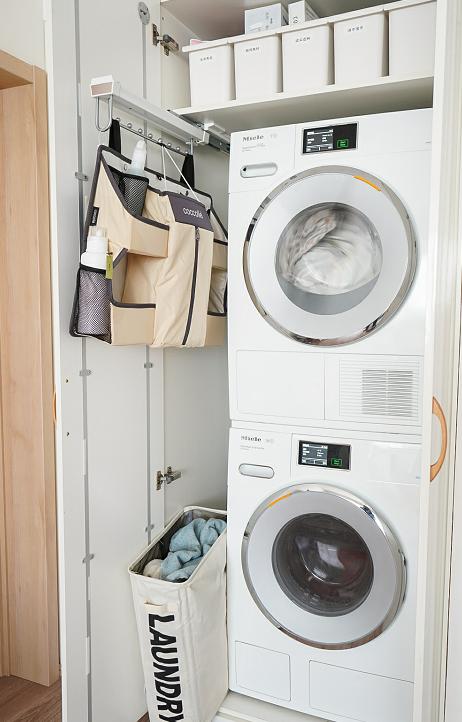 门后空间利用衣柜,较深的衣柜怎么设计