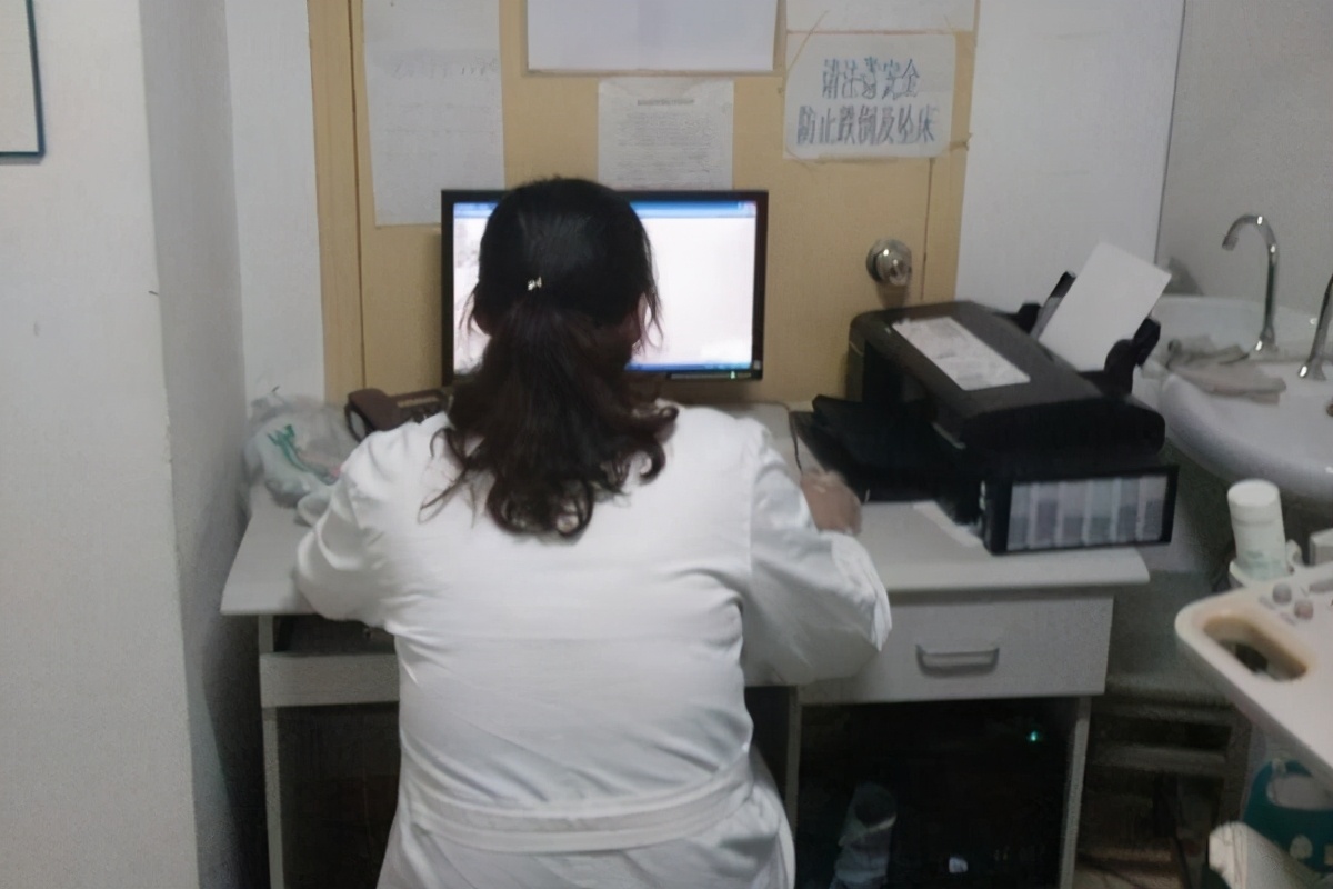 脑梗后遗症双腿酸软无力用什么药,得了脑梗后为什么腿无力