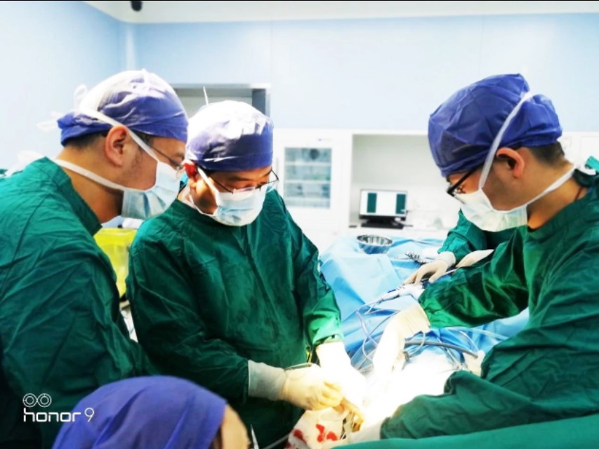 北京胸外科纵隔囊肿微创手术,西安国际医学中心胸外科咋样