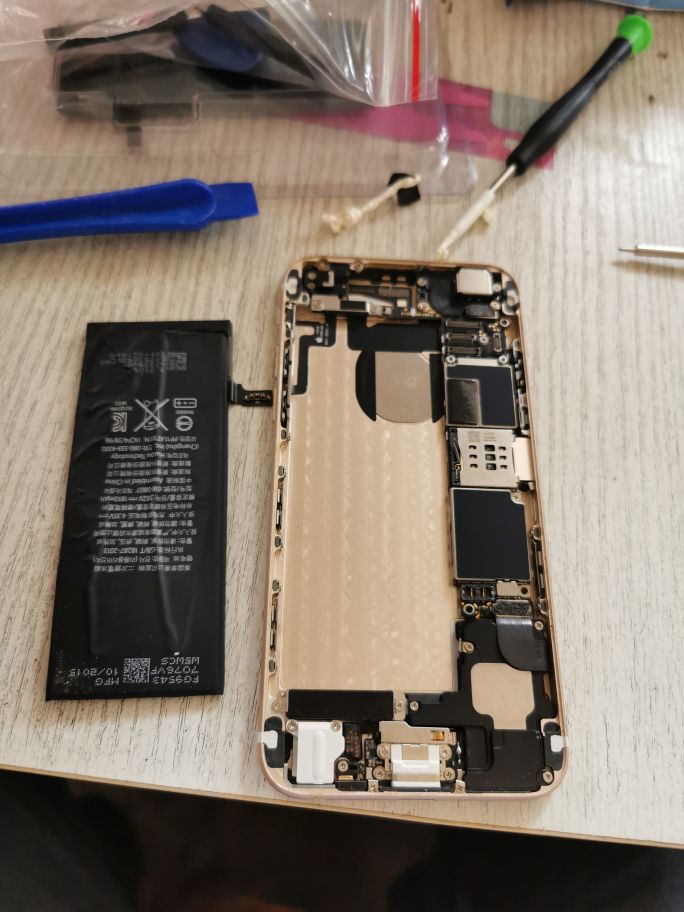 手机换电池要经过哪些步骤,上门换手机电池