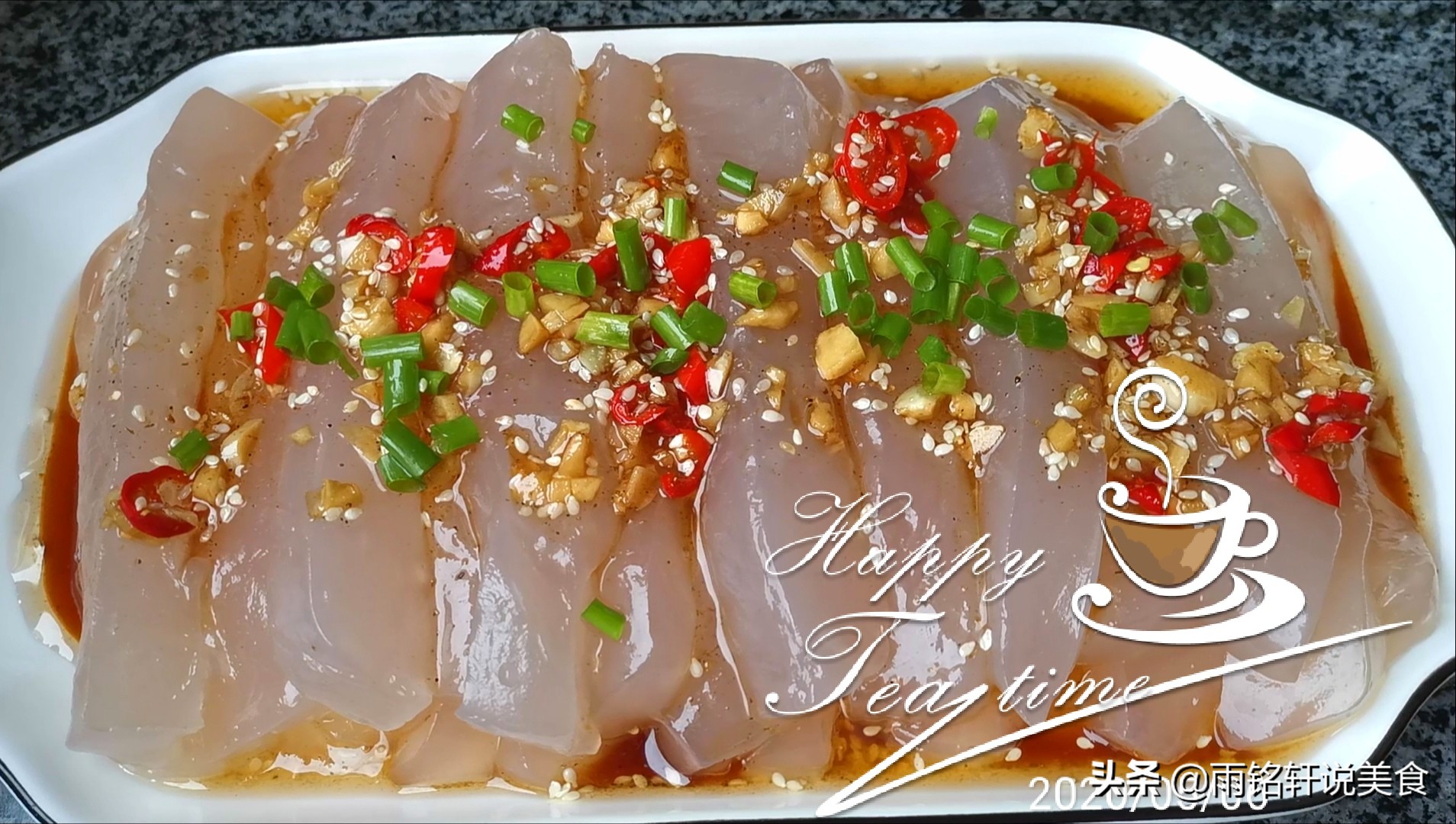 红薯粉怎么做凉皮凉粉,1斤红薯淀粉怎么做凉粉