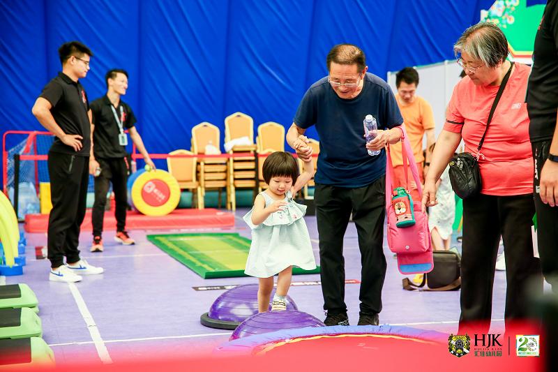 “以爱之名,精彩童行二十年”汇佳幼儿园二十周年园庆活动