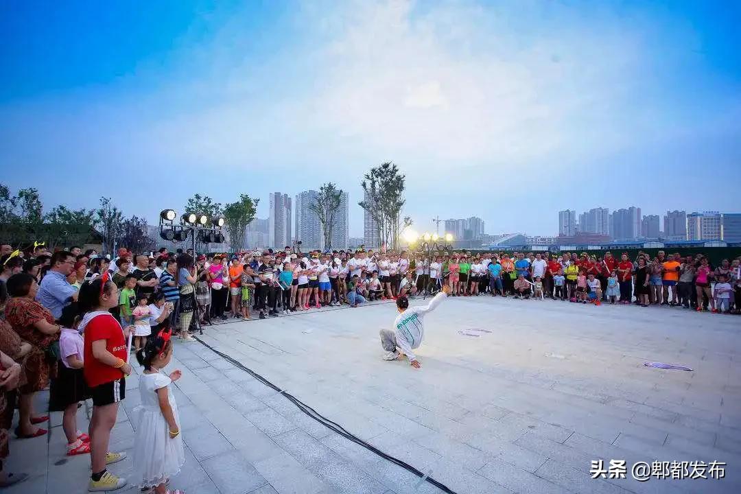 灯光秀奥运夺冠,奥运冠军夜游西安