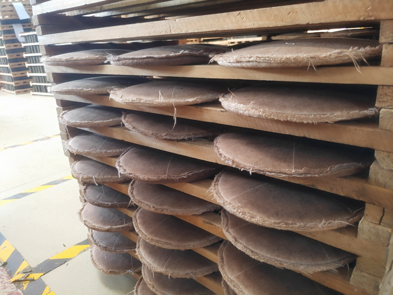 普洱茶生茶和熟茶哪个贵,普洱茶生茶与熟茶的区别与作用