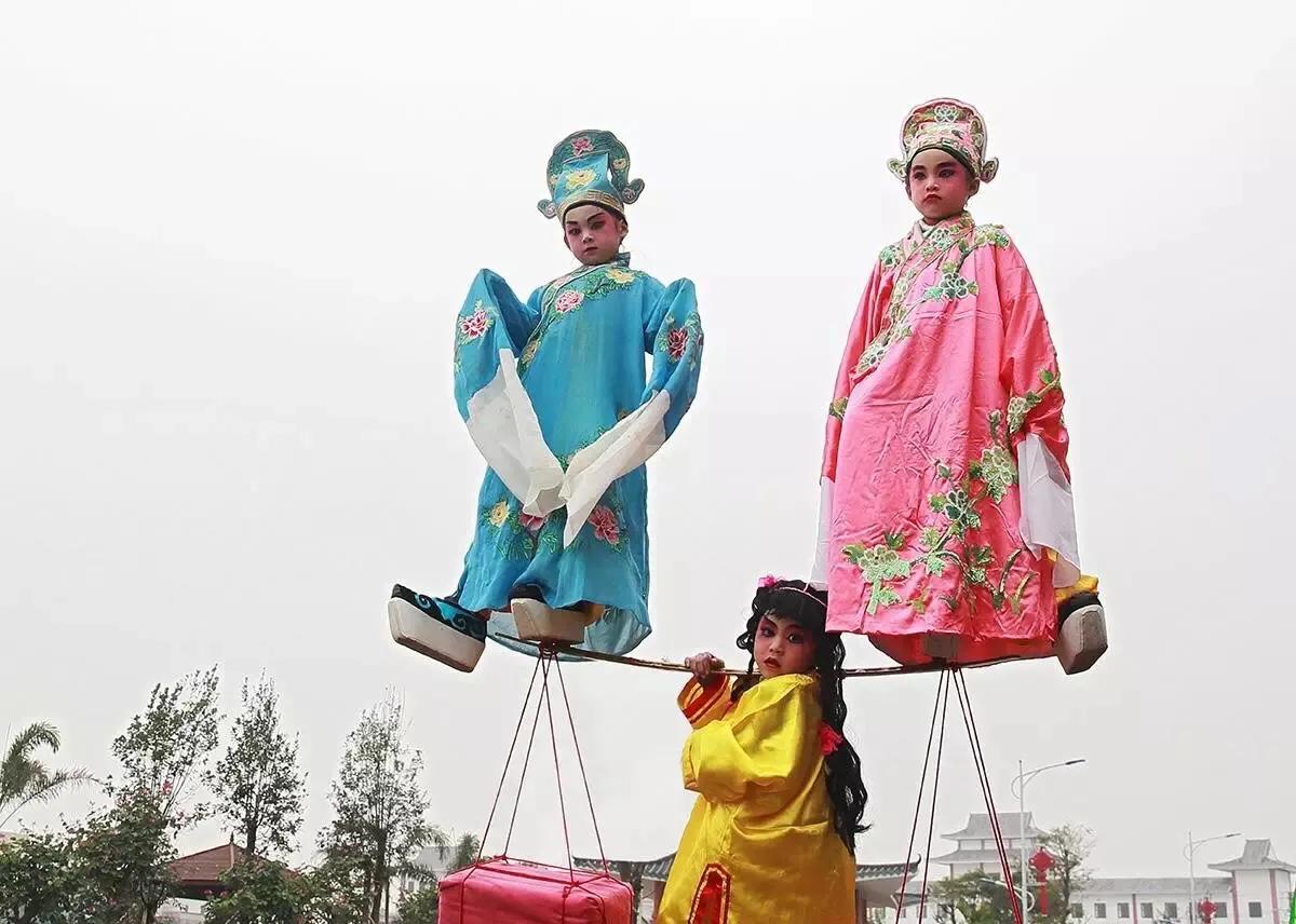 吴川的高楼排名,吴川最有名的照片