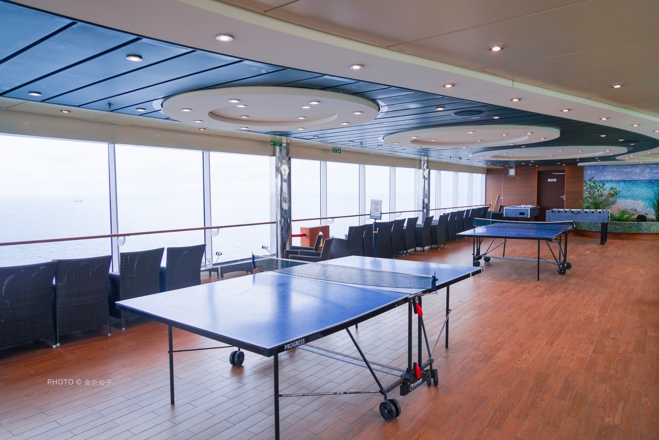 邮轮像海上养猪场,海上养猪场不负盛名