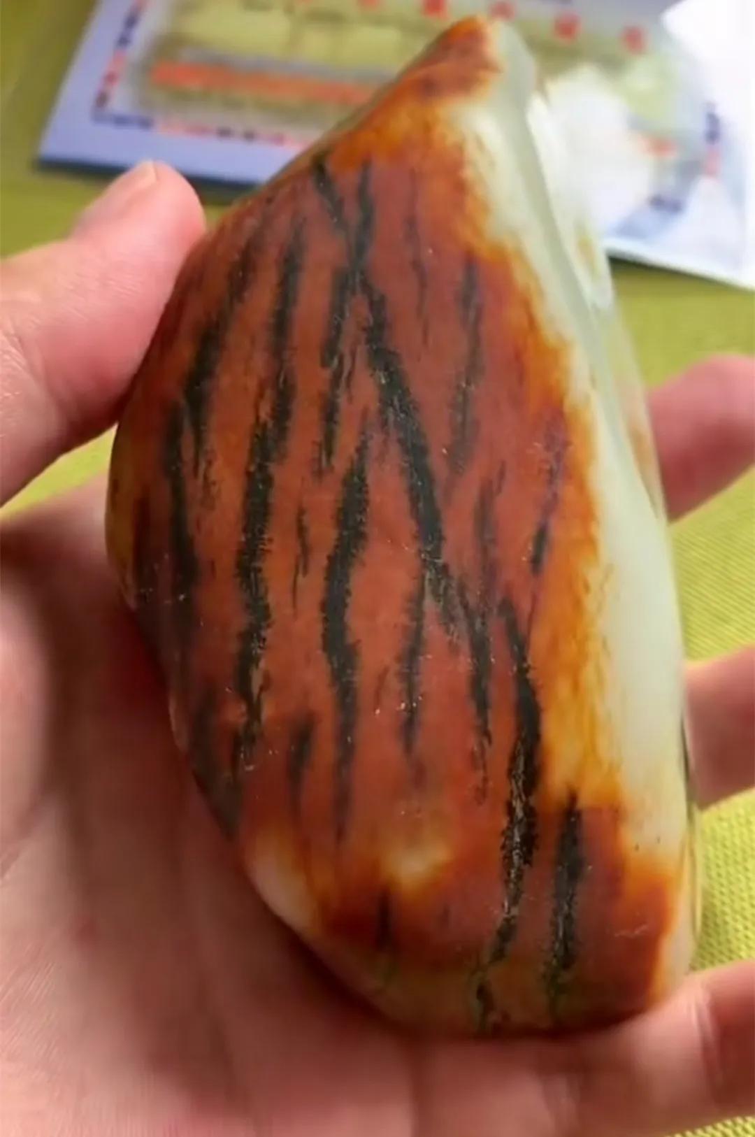 籽料伪装者视频 (俄料仿籽和田籽料的区别)