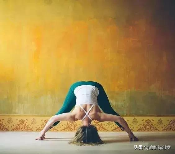 清凉的瑜伽方法,夏天瑜伽哪个呼吸法可以降温