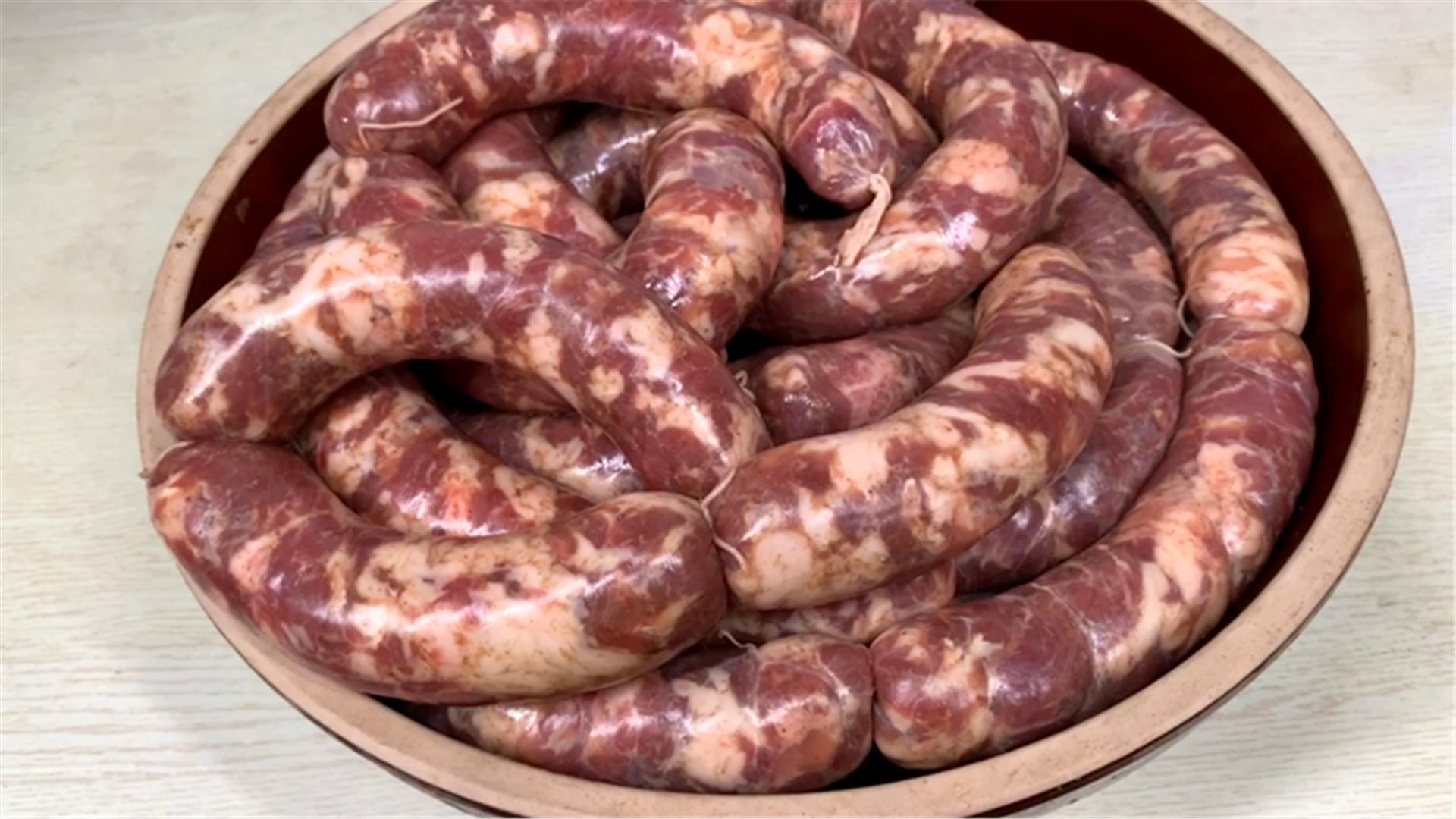 灌香肠的独家秘方一定要收藏起来,70岁大爷做腊肠