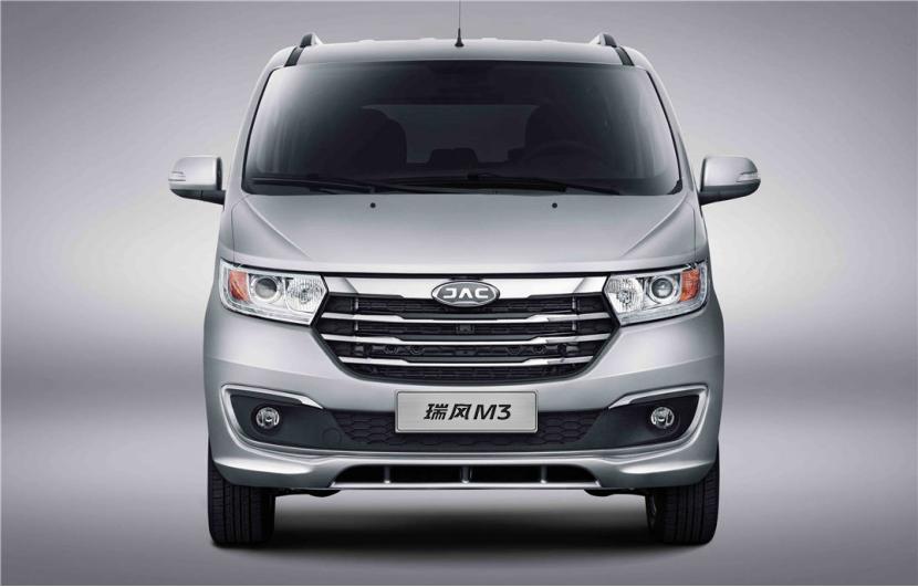 五菱宏光plus和江淮m3谁更好开,买车五菱宏光好还是江淮瑞风m3好