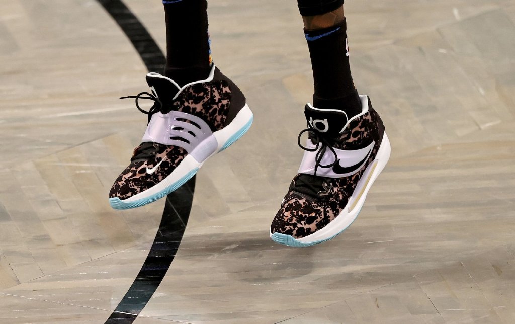 杜兰特今日上脚什么鞋,杜兰特球鞋1到14代哪个最好