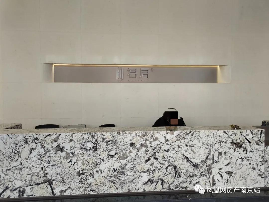 小区的开心农场,小区住户在院内玩开心农场