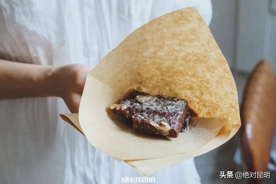 瓦仓南路上偶遇“首尔小店”：喝杯“素食咖啡”再选个韩国笔记本