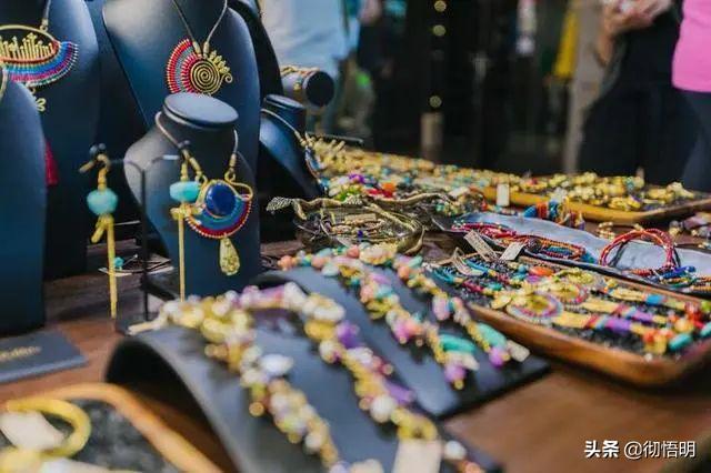 曼谷旅行去哪里买买买,购物天地,收藏这份攻略让你省下不少钱