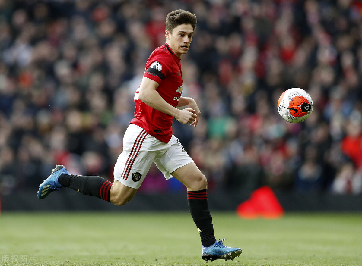 丹尼尔-詹姆斯离开曼联:“原罪”在身,红魔大势下他注定被牺牲