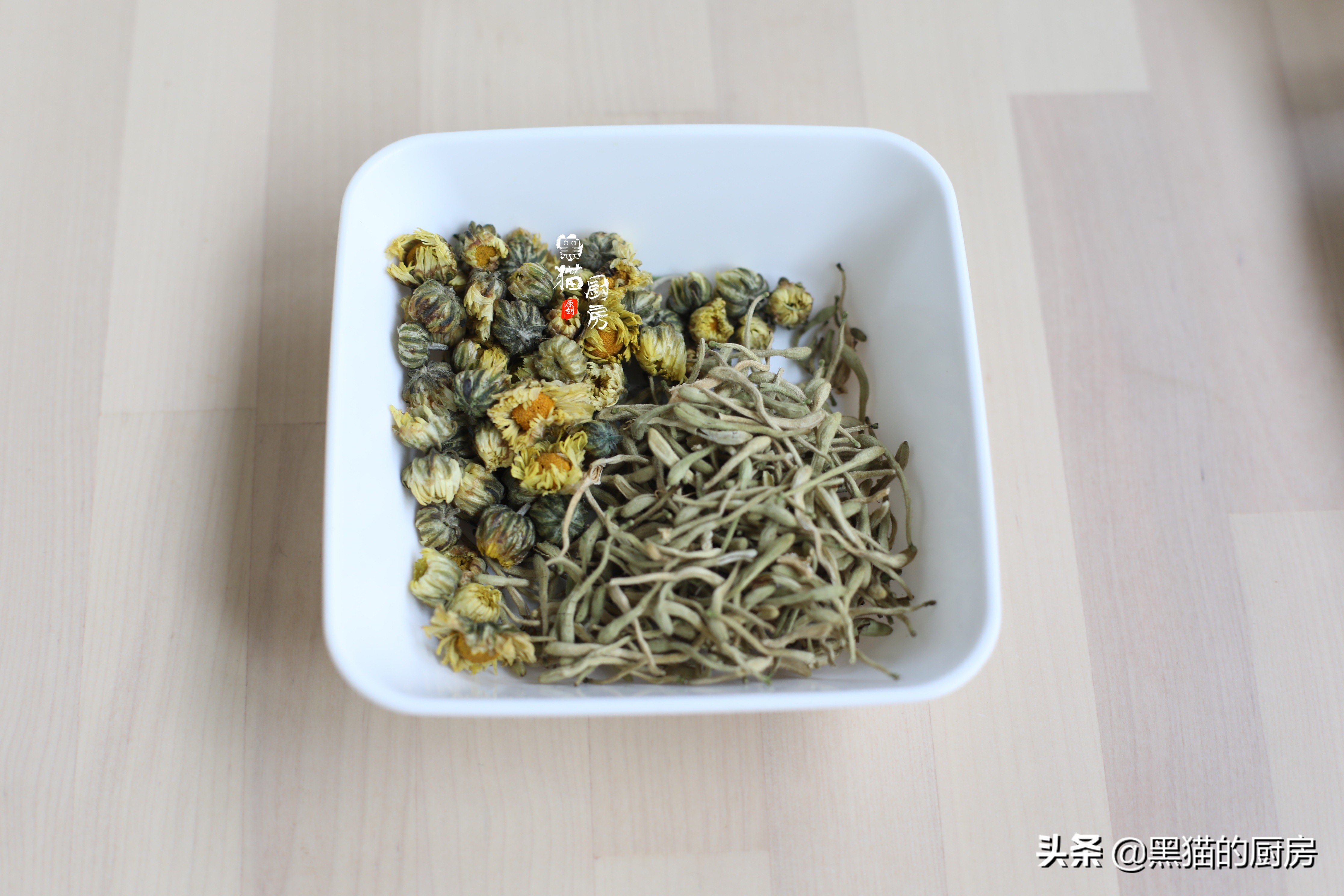 天冷，少吃水果多喝“五花茶”，一次一壶，微甜回甘不怕口干口苦