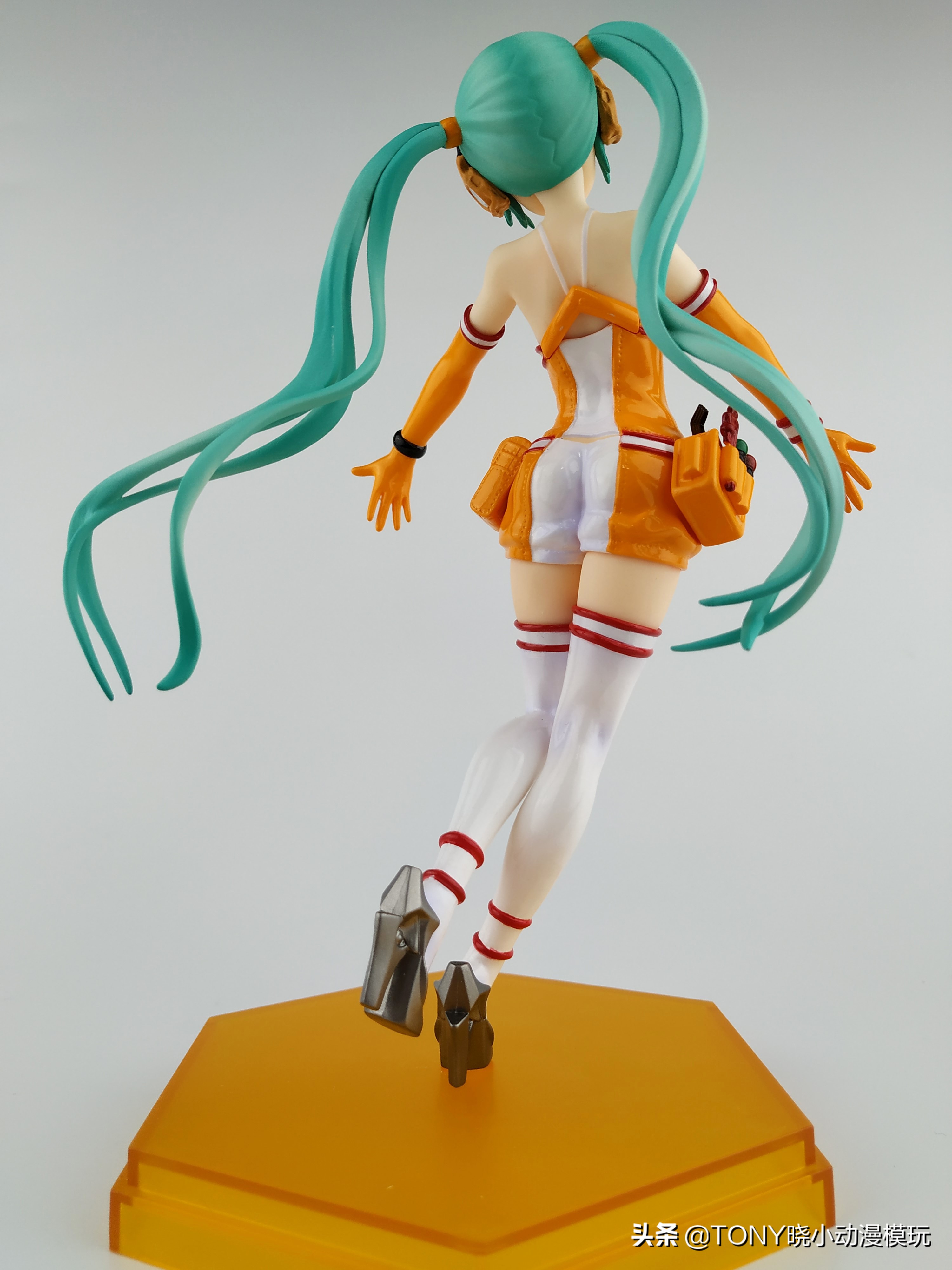 2020初音未来gsc手办可动,2016初音未来赛车服手办