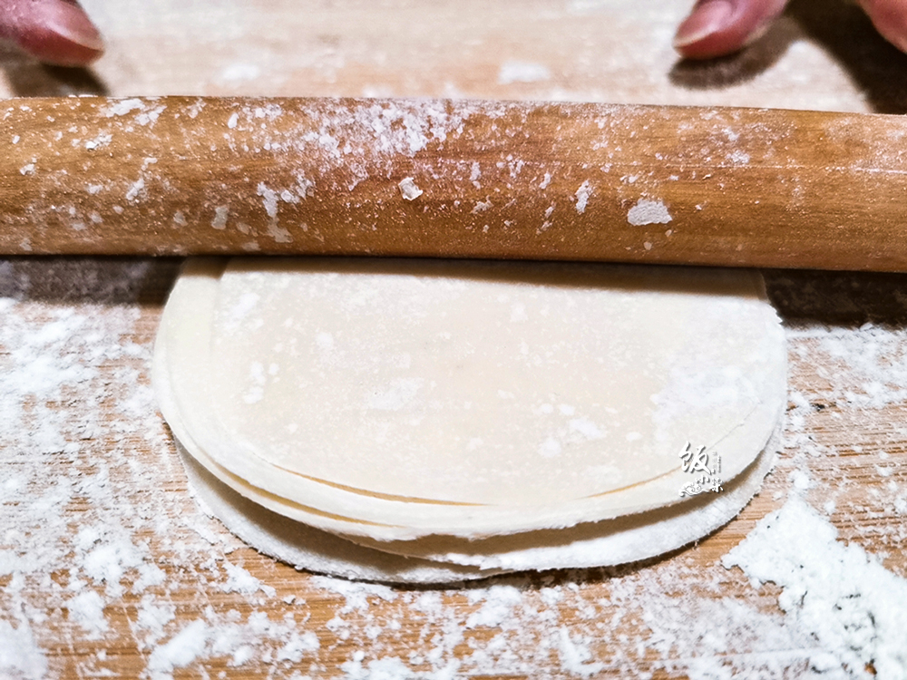 剩余的饺子皮做蒸饺,剩的饺子皮别扔这样做比春卷好吃