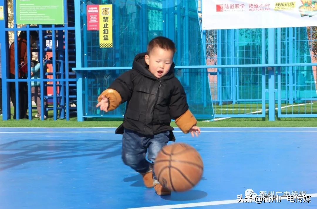 VLOG|智能足球场、棋趣木立方……记者带您去玩衢州首个乡村运动公园